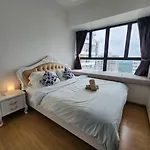 Lovell Country Garden 2 King Beds High Level